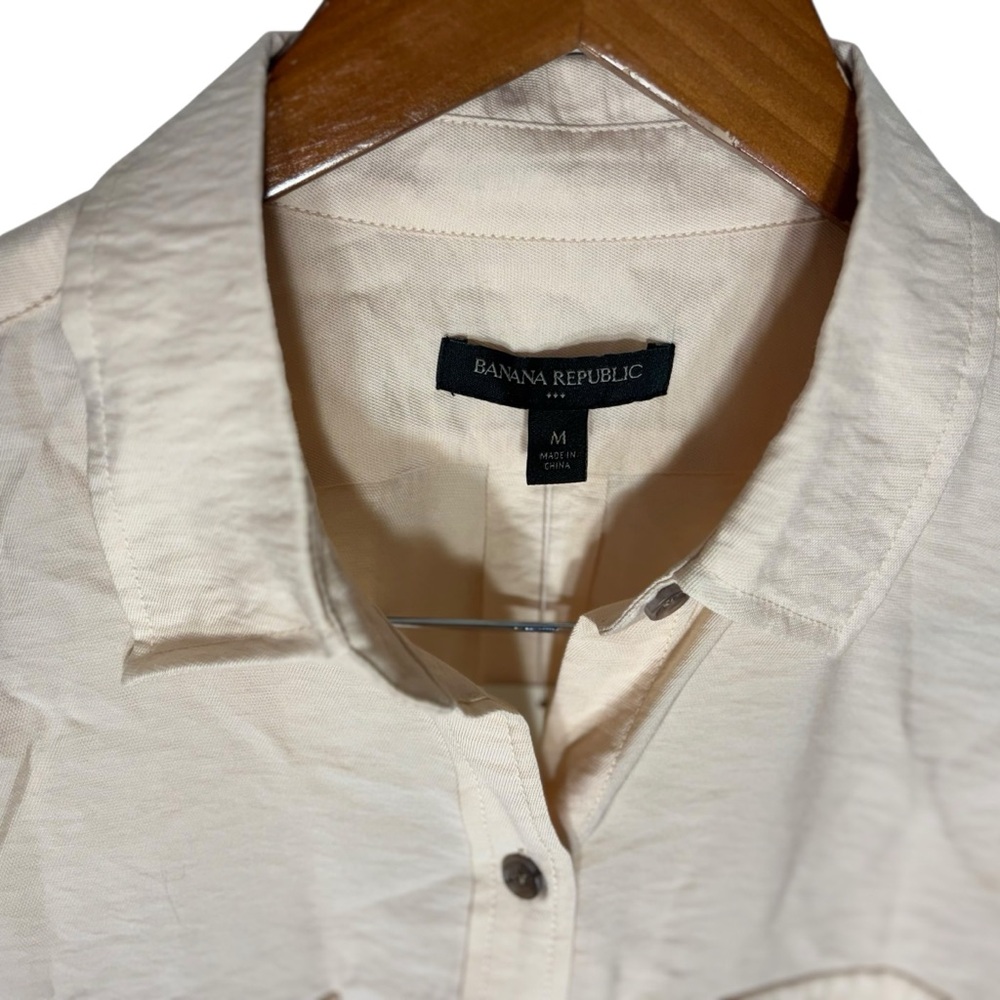 Banana Republic Cream Casual Button Down Shirt - Picture 4 of 6